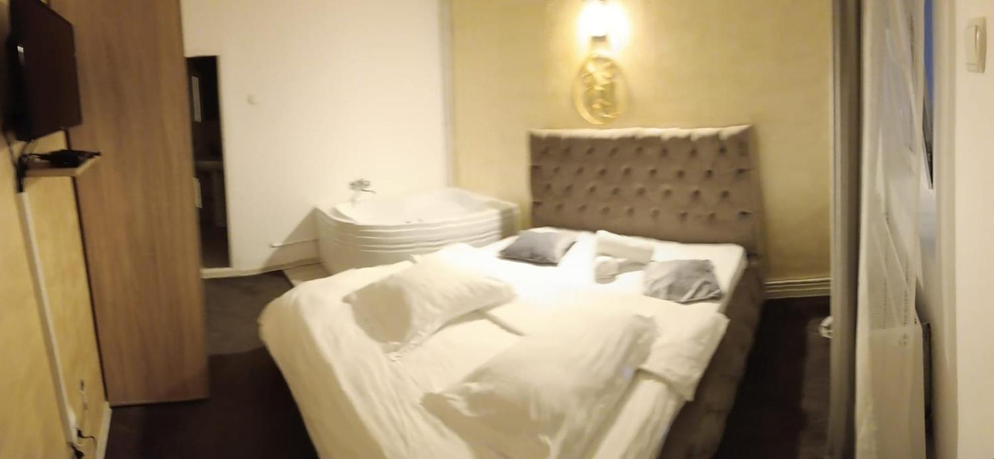 Hotel La Protap Călimăneşti Exterior foto